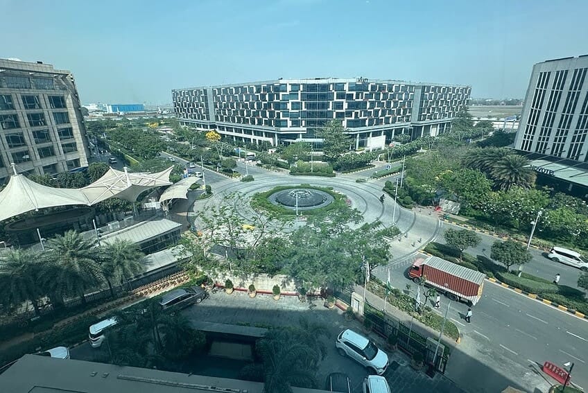 Aterrizaje en Paro, el aeropuerto más peligroso del mundo 7 d01-24