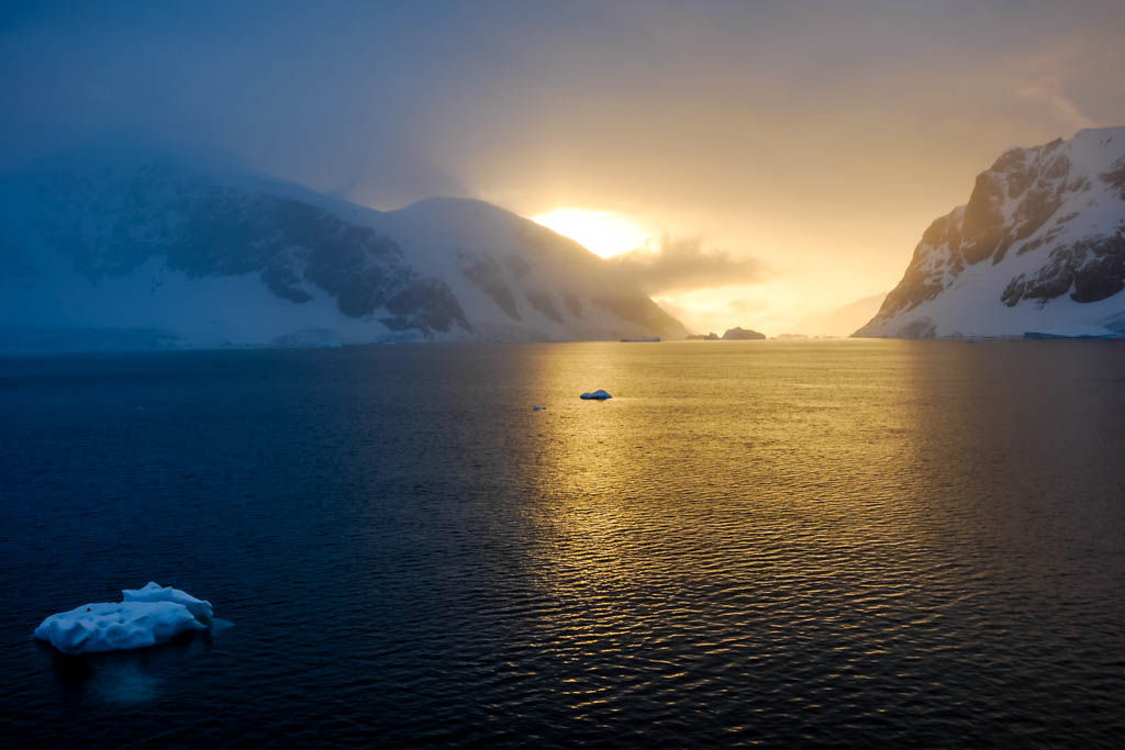 Antártida, Cuverville Island, Danco Island, Orne Harbour, por libre, Spigot Peak, viaje exploración, viaje solo