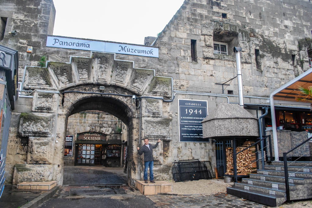 bastion de los pescadores, buda, castillo, fuente, imprescindibles, itinerario, lugares, matias, por libre, que ver, ruta, viaje en familia, visitas