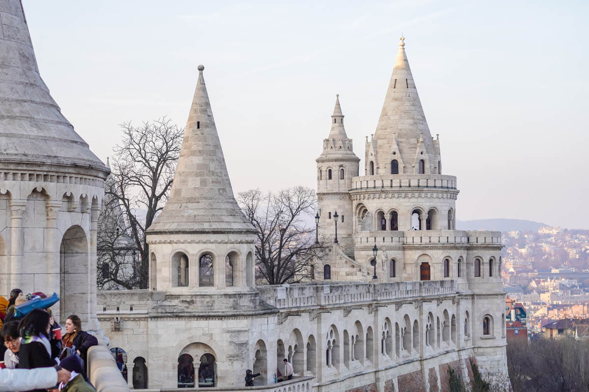 bastion de los pescadores, buda, castillo, fuente, imprescindibles, itinerario, lugares, matias, por libre, que ver, ruta, viaje en familia, visitas