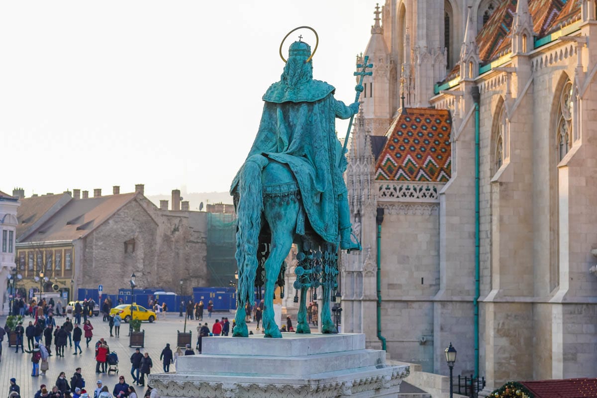 bastion de los pescadores, buda, castillo, fuente, imprescindibles, itinerario, lugares, matias, por libre, que ver, ruta, viaje en familia, visitas