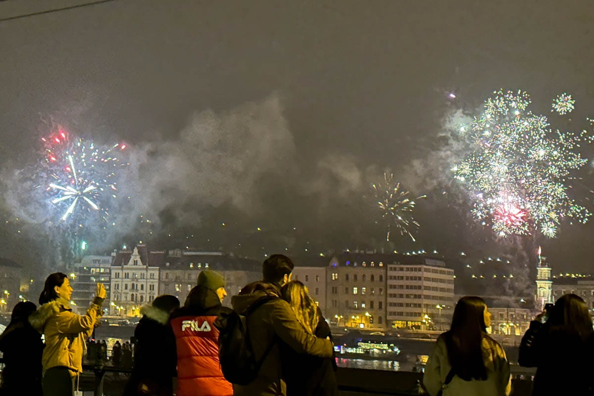 año nuevo, budapest, cena, Danubio, fuegos artificiales, Nochevieja, por libre, restaurante, viaje en familia