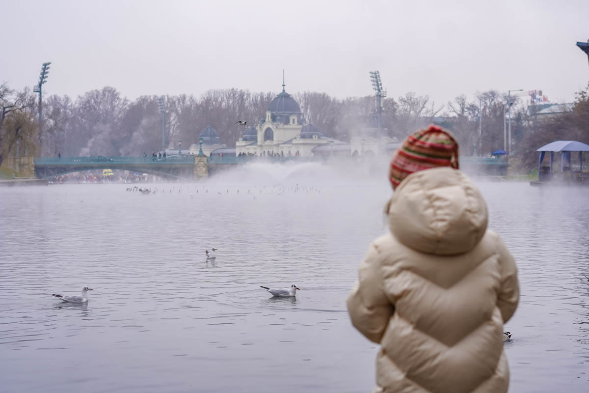 Andrássy, baños termales, etnográfico, imprescindibles, museo, pista de hielo, plaza de los héroes, por libre, recorrido, ruta, Széchenyi, viaje en familia, visitar