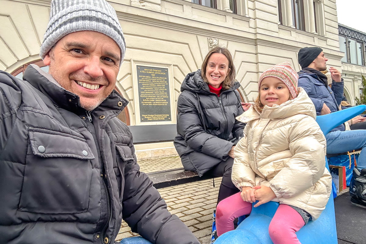 Andrássy, baños termales, etnográfico, imprescindibles, museo, pista de hielo, plaza de los héroes, por libre, recorrido, ruta, Széchenyi, viaje en familia, visitar