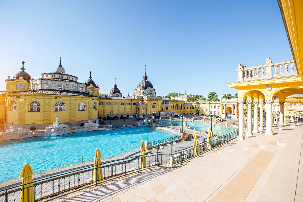 aguas, balneario, budapest, cabina, consejos, entradas, exterior, horarios, hungria, piscinas, recomendaciones, Széchenyi, taquilla, termas, tickets