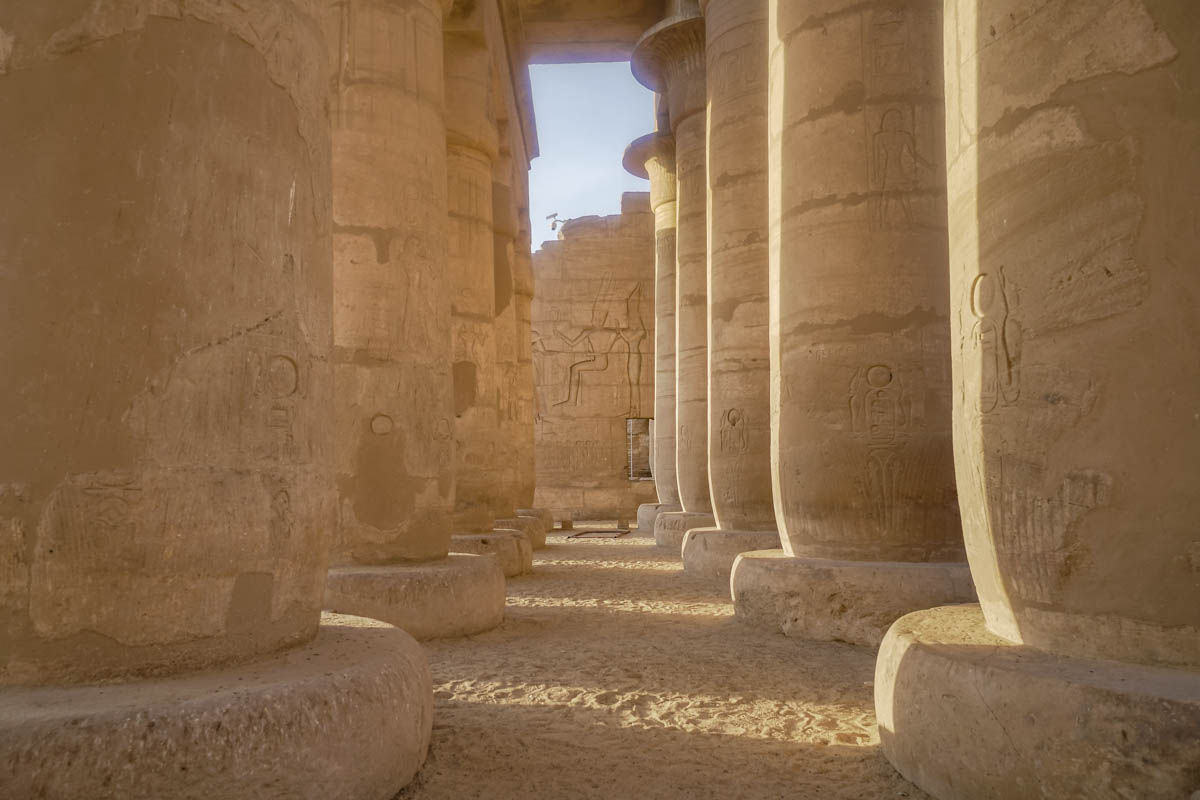 agencia especializada, Colosos de Memnom, Egipto, Luxor, Ramesseum, templo de Seti I, viaje con amigos