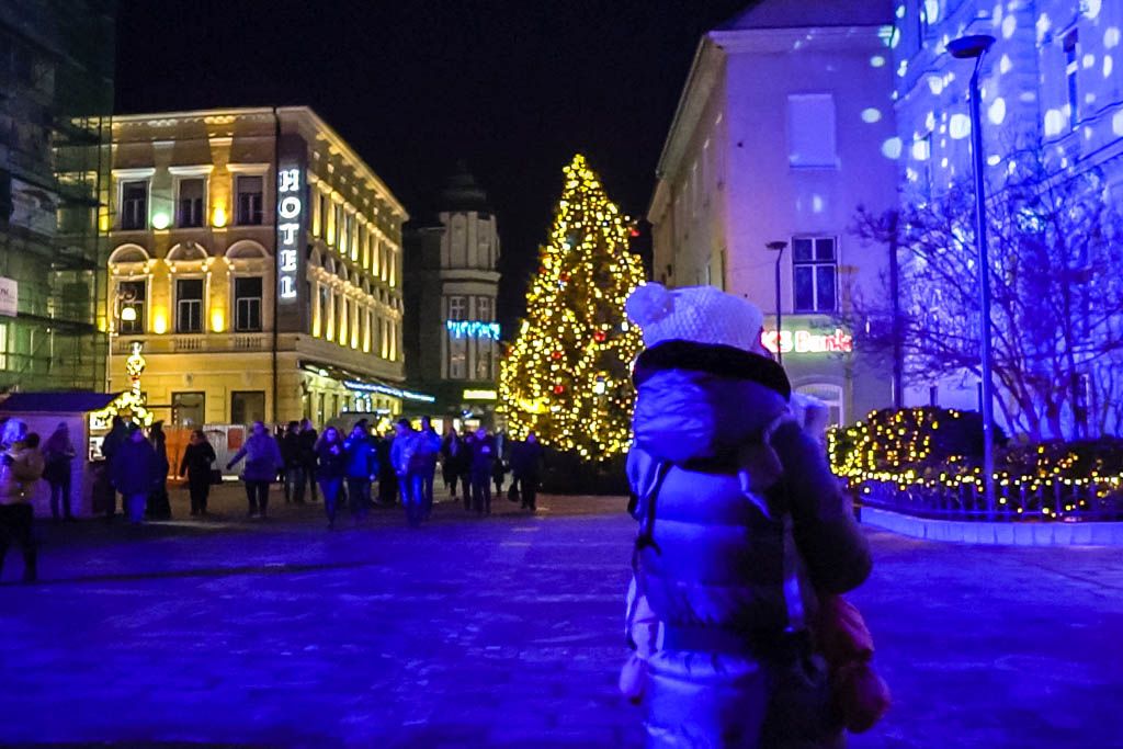 Celje, Eslovenia, Navidad, por libre, Predjama, que ver, ruta en coche, viaje en familia