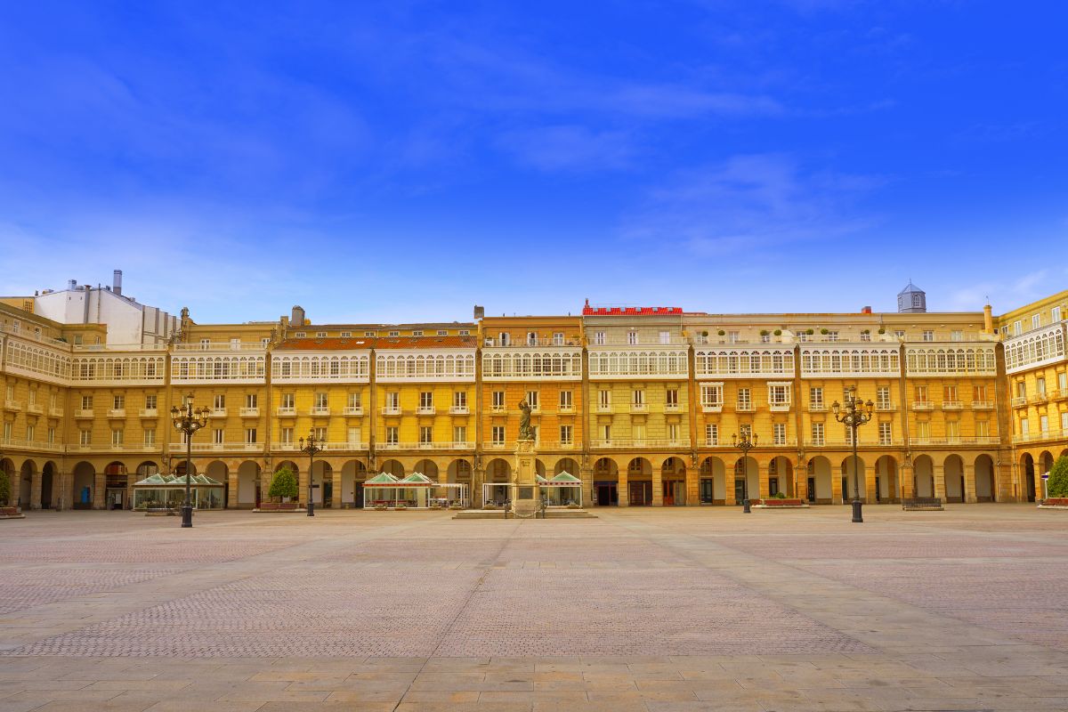 A Coruña, ciudad, Galicia, imprescindibles, mapa, que comer, que hacer, que ver, ruta, visitas