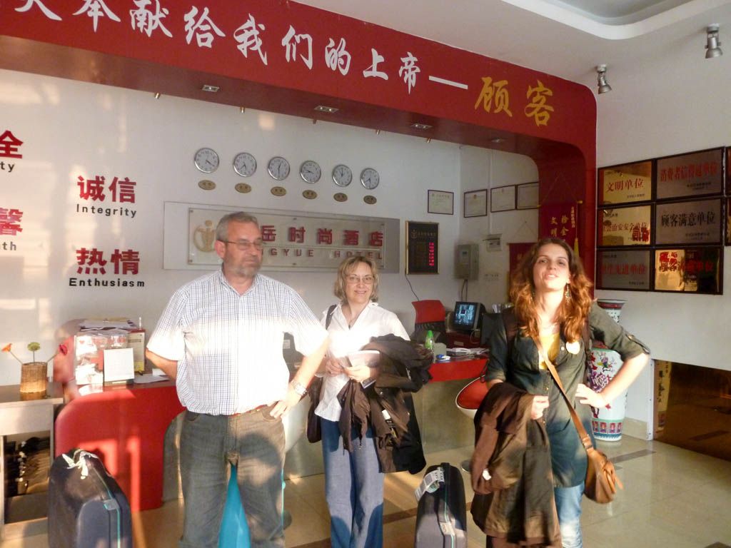 Beijind Road, China, Guangzhou, por libre, ruta de la seda, Urumqi, viaje en familia, Xihu