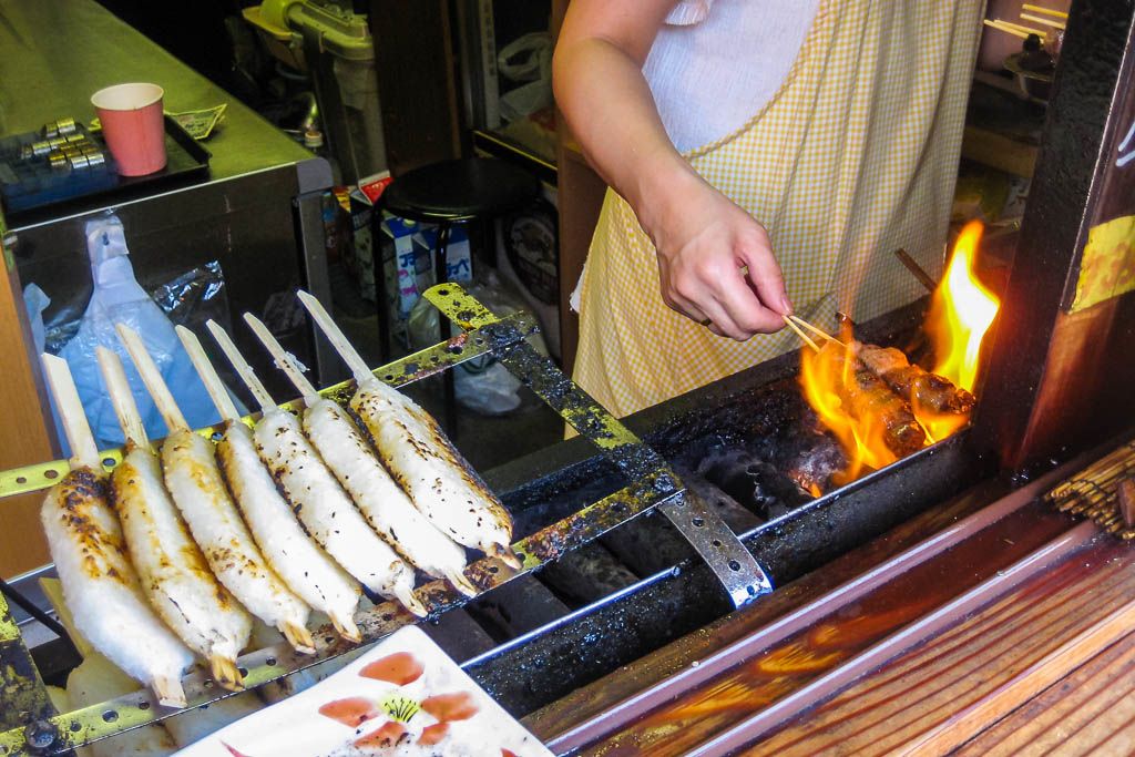 carne de Kobe, cocina japonesa, comida japonesa, Fugu, Okonomiyaki, recetas japonesas, sashimi, sushi, típicos, tradicionales, yakitoris