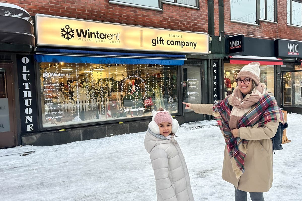 atracciones, finlandia, invierno, laponia, por libre, que ver, Rovaniemi, ruta, SnowGlow Winterpark, temático, tren, viaje en familia