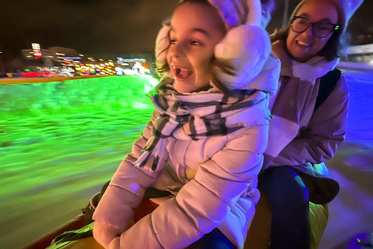 atracciones, finlandia, invierno, laponia, por libre, que ver, Rovaniemi, ruta, SnowGlow Winterpark, temático, tren, viaje en familia