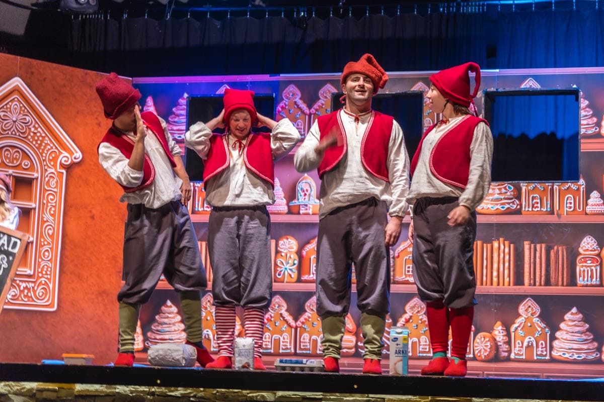 atracciones, elfos, escuela, finlandia, guia, laponia, por libre, que ver, Rovaniemi, Santa Park, viaje en familia