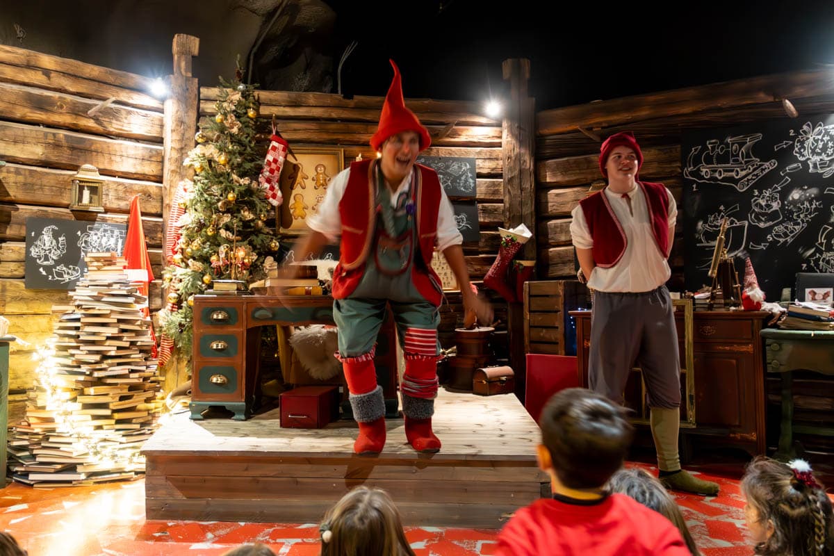 atracciones, elfos, escuela, finlandia, guia, laponia, por libre, que ver, Rovaniemi, Santa Park, viaje en familia