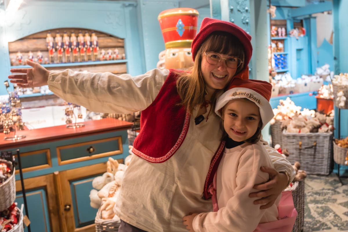 atracciones, elfos, escuela, finlandia, guia, laponia, por libre, que ver, Rovaniemi, Santa Park, viaje en familia