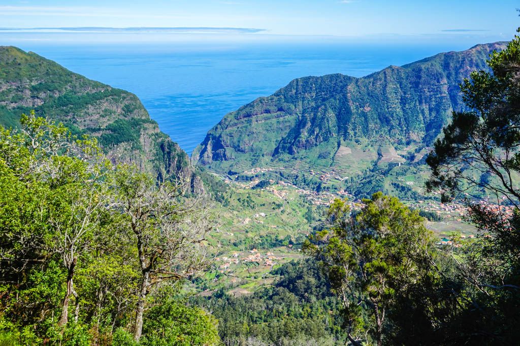 bosques de Laurisilva, cuevas de sao vicente, Funchal, jeep, Madeira, Porto Moniz, Portugal, ribeira da janela, Seixal