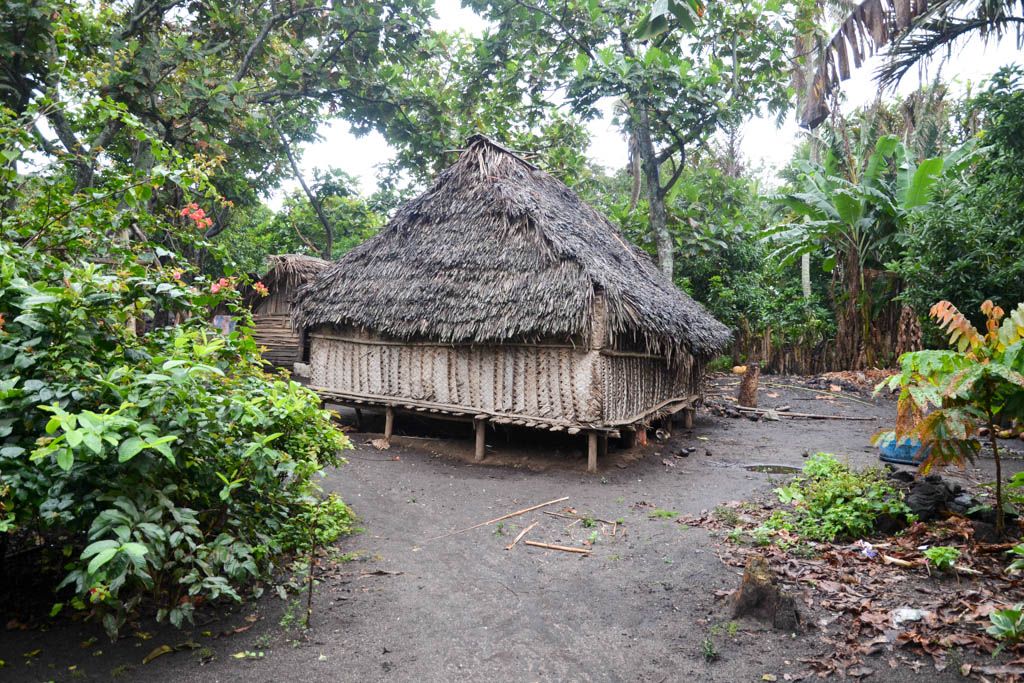 aguas termales, hotspring, mochilero, por libre, Tanna, tribus, Vanuatu, viaje en pareja, volcan