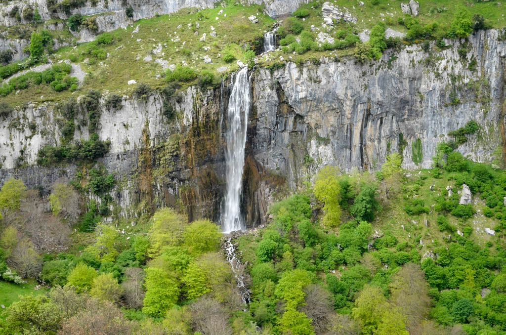 asón, Cantabria, cantabria oriental, cascada, collados de ason, por libre, senderismo, trekking, valle de soba