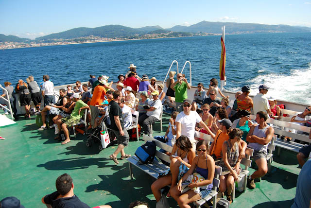 alojamiento, barco, camping, donde comer, donde dormir, Escapada, España, ferry, Galicia, Islas Cíes, Playa de Rodas, por libre