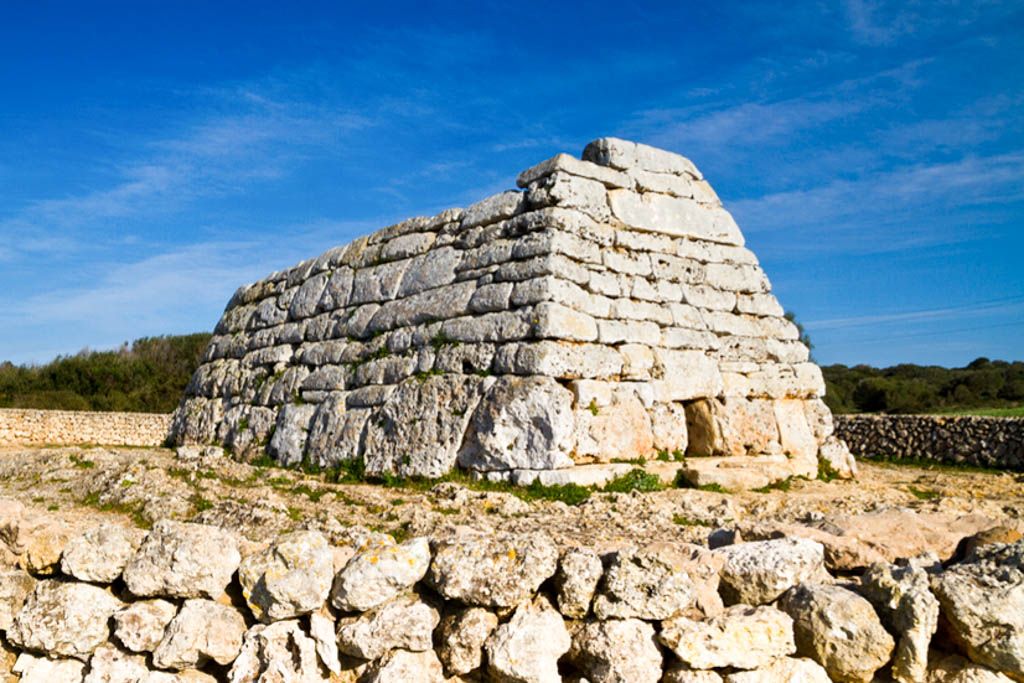 Baleares, Isla de Menorca, Menorca, Naveta des Tudons, por libre, precios, prehistoria, que hacer, visita