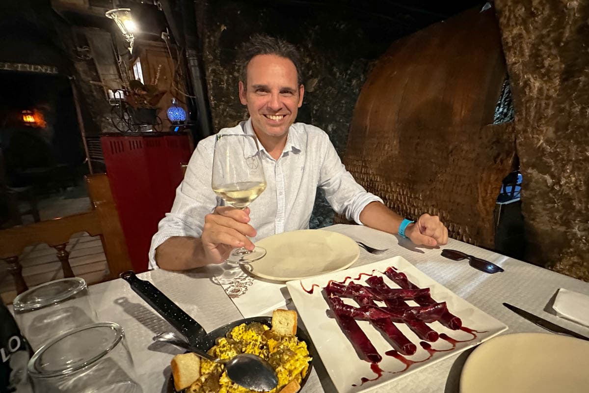 alojamiento, Benavente, Bodega La Gruta, buffet, El Ermitaño, experiencia, gastronomía, habitación, opinión, parador, por libre, review, viajes solo