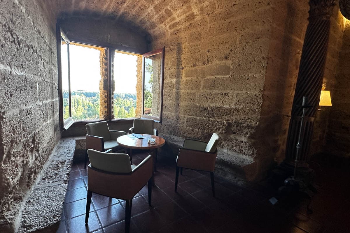 alojamiento, Benavente, Bodega La Gruta, buffet, El Ermitaño, experiencia, gastronomía, habitación, opinión, parador, por libre, review, viajes solo