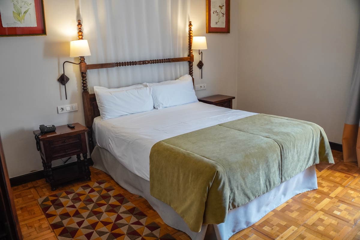alojamiento, buffet, El Torreón, experiencia, Figón, gastronomía, habitación, opinión, parador, por libre, review, Tordesilas, viajes solo