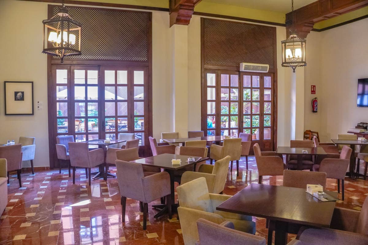 alojamiento, buffet, El Torreón, experiencia, Figón, gastronomía, habitación, opinión, parador, por libre, review, Tordesilas, viajes solo