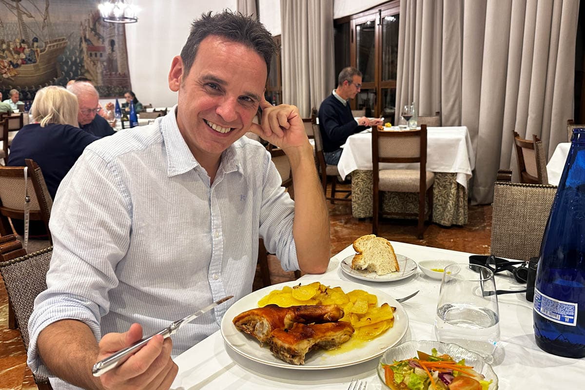 alojamiento, buffet, El Torreón, experiencia, Figón, gastronomía, habitación, opinión, parador, por libre, review, Tordesilas, viajes solo