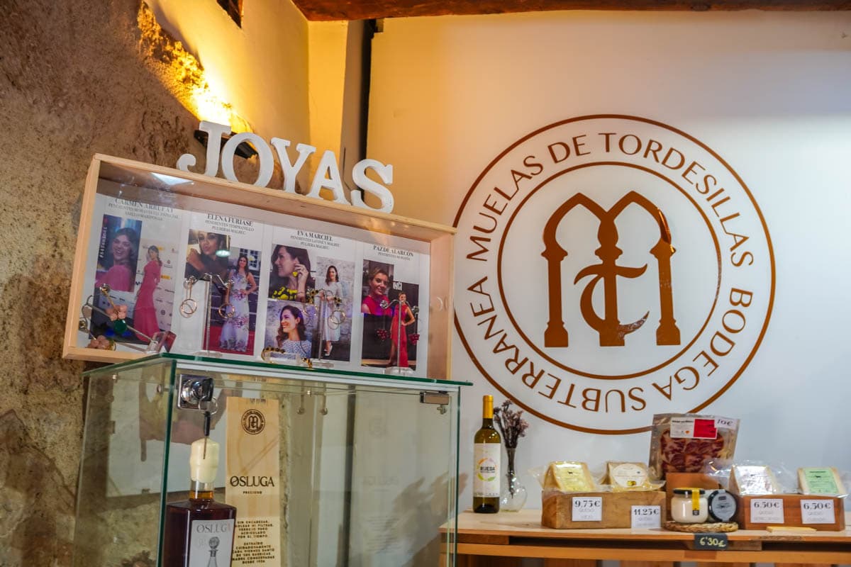 alojamiento, buffet, El Torreón, experiencia, Figón, gastronomía, habitación, opinión, parador, por libre, review, Tordesilas, viajes solo
