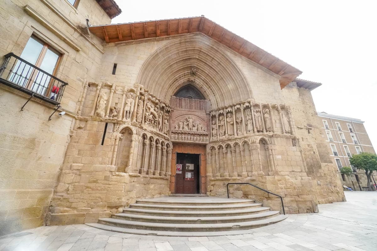 alrededores, calle laurel, catedral, experiencias, iglesias, imprescindibles, La Rioja, logroño, lugares, planes, portales, que hacer, que ver, visitas