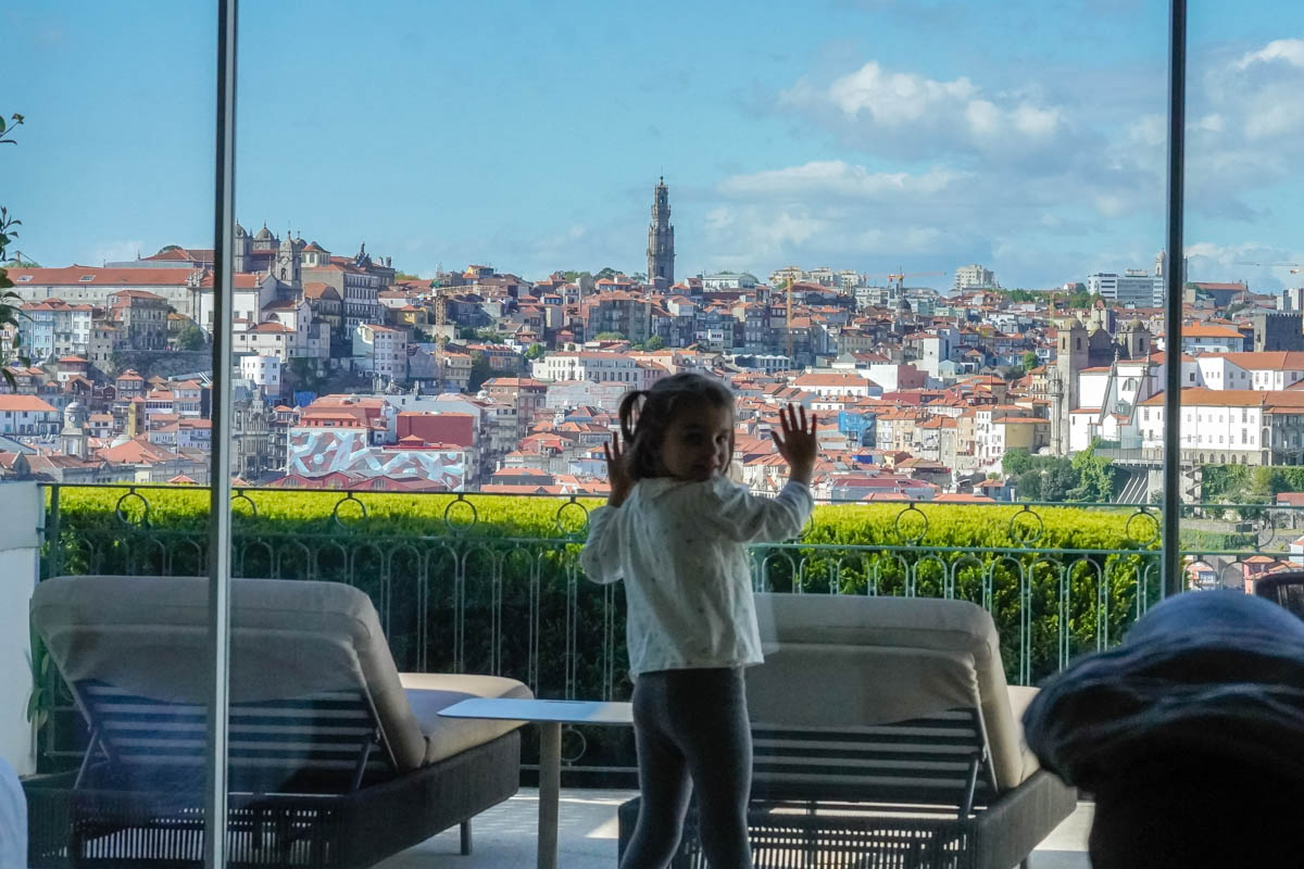 alojamiento, apartamentos, barato, barrios, céntrico, donde alojarse, donde dormir, hoteles, mejores, Oporto, Portugal, zonas