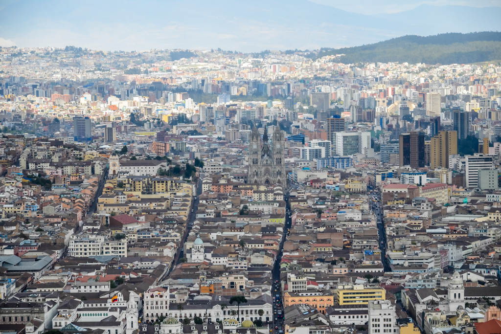 Casco Histórico, Ecuador, itinerario, lugares, mejores, miradores, Mitad del Mundo, por libre, que ver, Quito, recorrido, ruta, teleferico, transporte, visitas