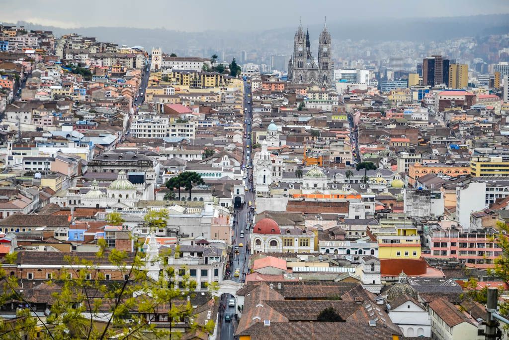 Casco Histórico, Ecuador, itinerario, lugares, mejores, miradores, Mitad del Mundo, por libre, que ver, Quito, recorrido, ruta, teleferico, transporte, visitas