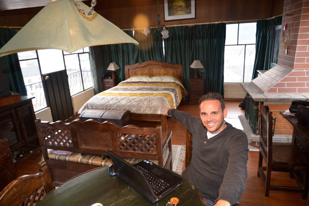 Casco Histórico, Ecuador, itinerario, lugares, mejores, miradores, Mitad del Mundo, por libre, que ver, Quito, recorrido, ruta, teleferico, transporte, visitas