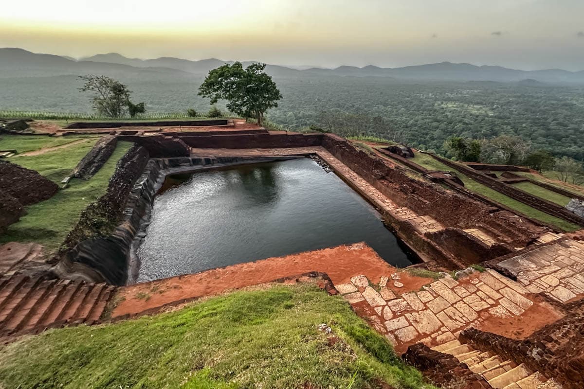 agencia especializada, que ver, recorrido, roca, ruinas, ruta, Sigiriya, Sri Lanka, Unesco, viaje con amigos