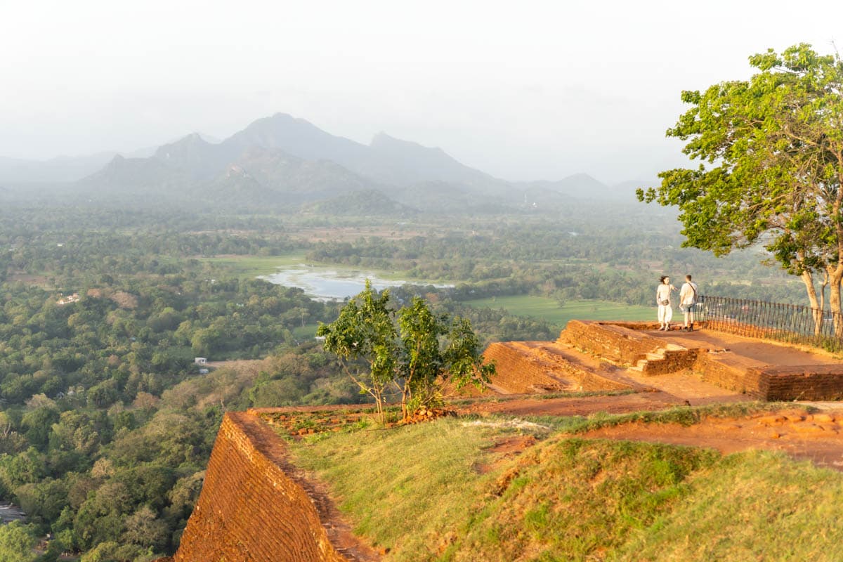 agencia especializada, que ver, recorrido, roca, ruinas, ruta, Sigiriya, Sri Lanka, Unesco, viaje con amigos
