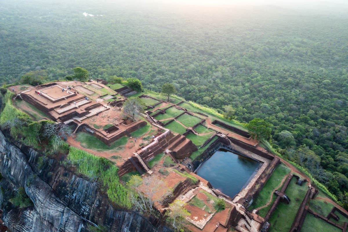 agencia especializada, que ver, recorrido, roca, ruinas, ruta, Sigiriya, Sri Lanka, Unesco, viaje con amigos