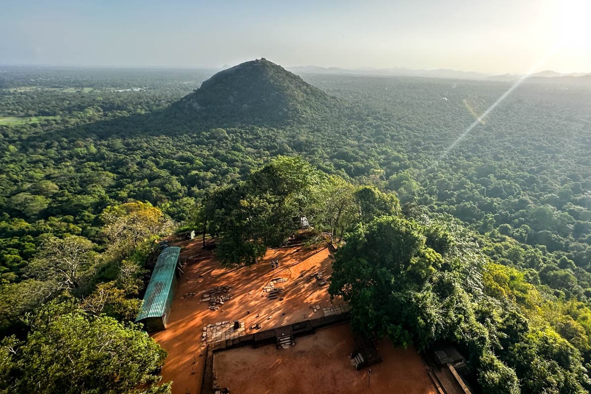 agencia especializada, que ver, recorrido, roca, ruinas, ruta, Sigiriya, Sri Lanka, Unesco, viaje con amigos