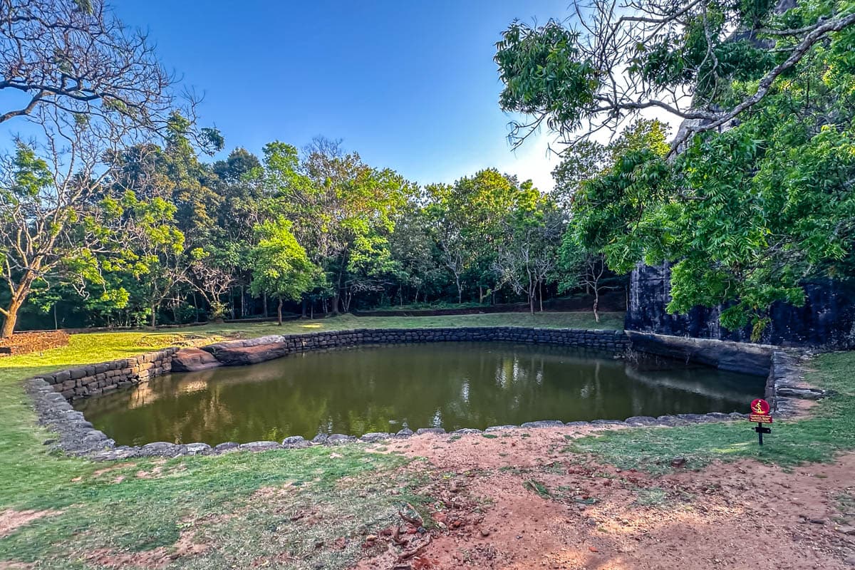 agencia especializada, que ver, recorrido, roca, ruinas, ruta, Sigiriya, Sri Lanka, Unesco, viaje con amigos