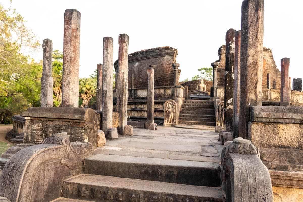 agencia especializada, patrimonio, Polonnaruwa, que ver, recorrido, ruinas, ruta, templos, Unesco, viaje con amigos, visitar