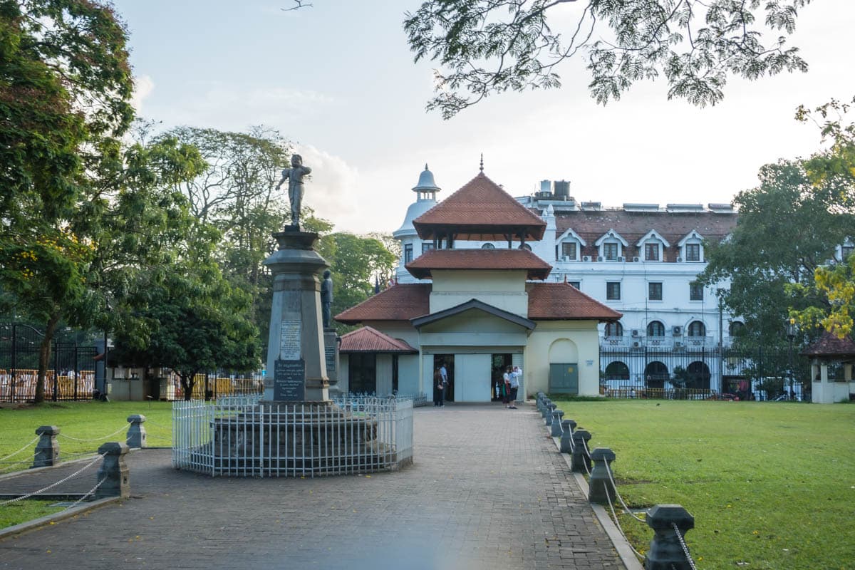agencia especializada, colonial, Kandy, plantaciones, que ver, recorrido, ruta, Sri Lanka, té, viaje con amigos