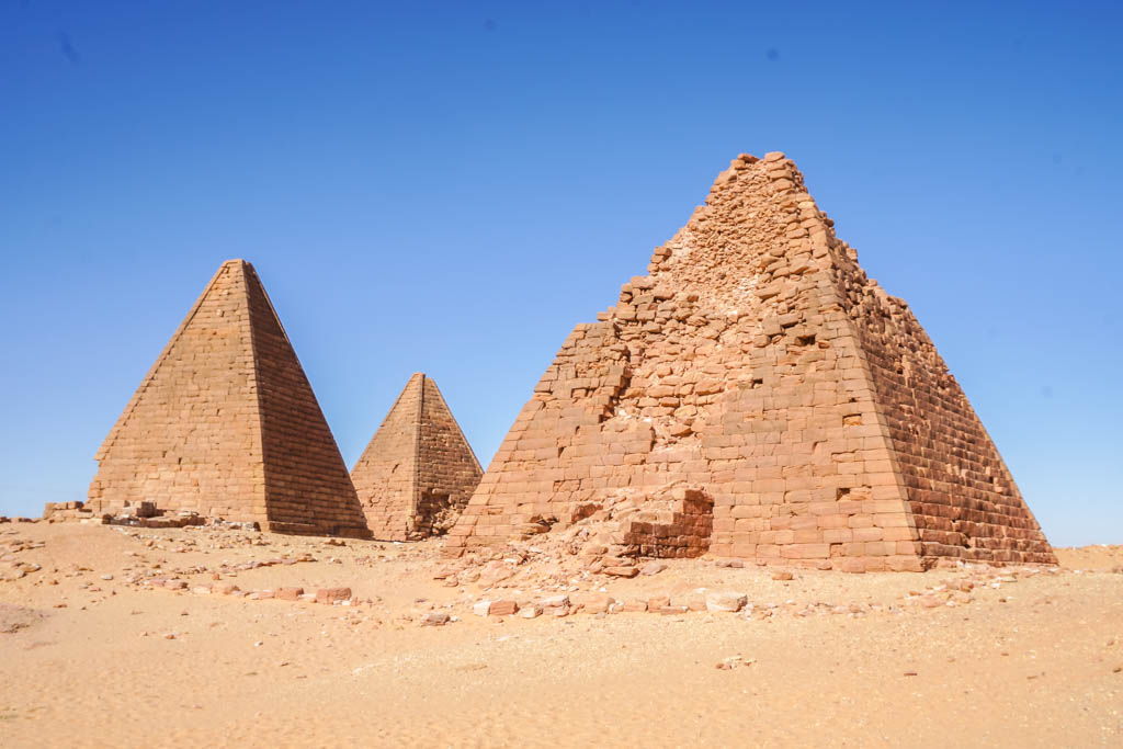agencia especializada, Atbara, itinerario, Jebel Barkal, Karima, Meroe, pirámides, ruta, Sudán, viaje solo