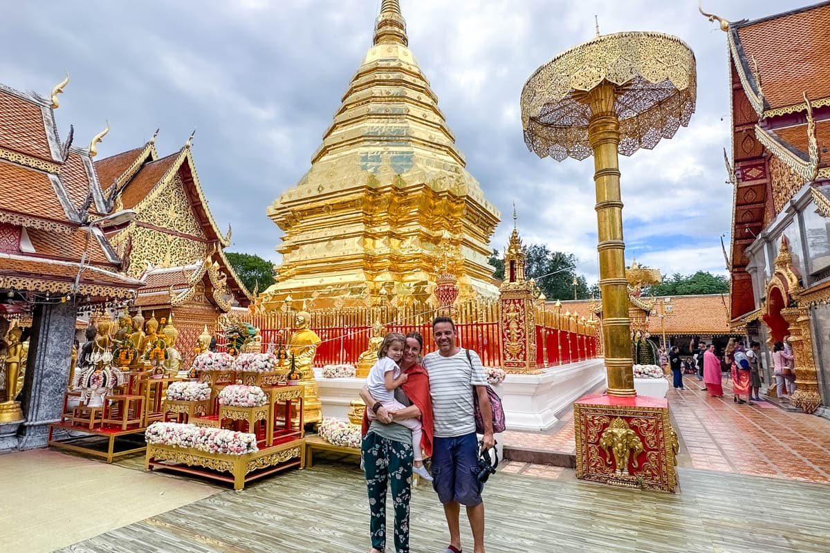 Chiang Mai, doi suthep, night market, por libre, que ver, ruta, tailandia, templos, viaje en familia, visitas