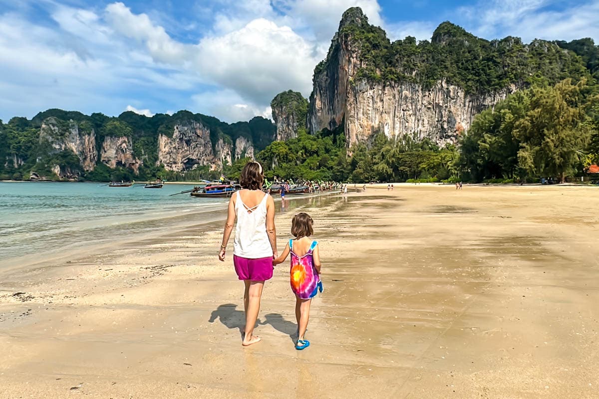 dónde comer, Krabi, mirador, playa, por libre, Railay, tailandia, vacaciones, viaje con niños, viaje en familia