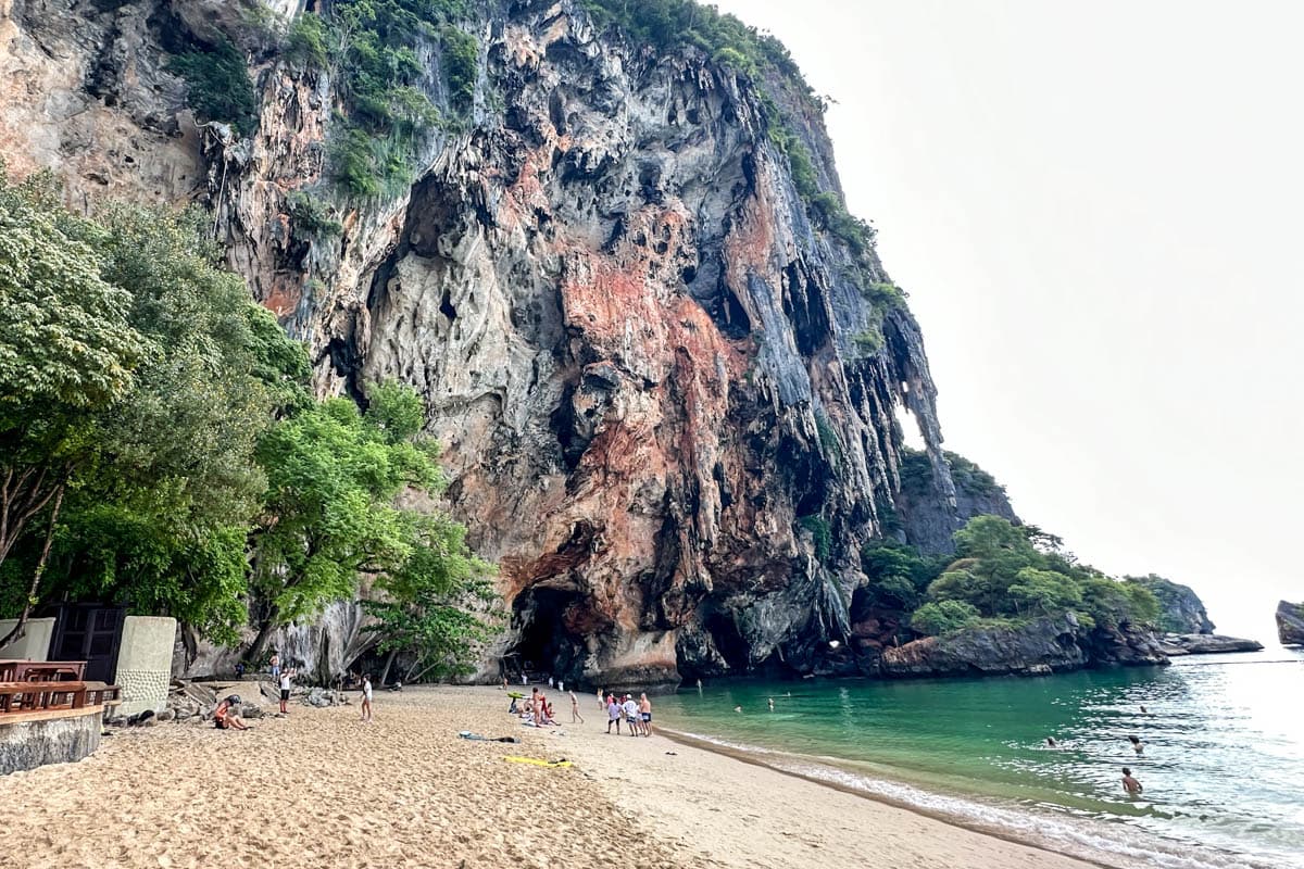 atardecer, cueva, Diamond Cave, Krabi, mejor playa, Phra Nang Beach, Railay Beach, tailandia, viaje con niños, viaje en familia