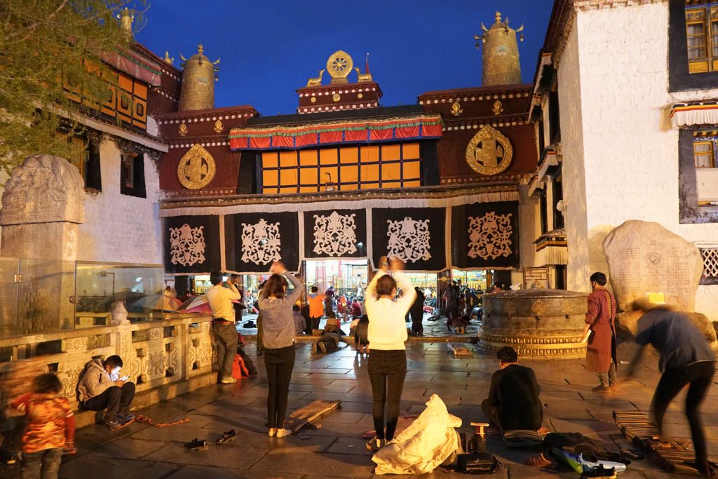 agencia especializada, China, donde dormir, Lasha, Lingkor, monasterio, que comer, que ver, Sera, Tíbet, viaje solo, visitas