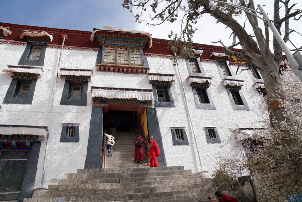 agencia especializada, China, Drepung, Lhasa, meseta tibetana, monasterio, Tíbet, viaje solo, Yamdrok