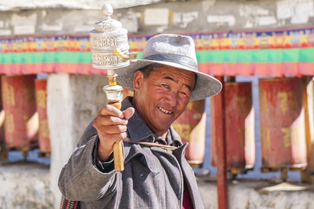 agencia especializada, China, dzong, fuerte, kora, Lasha, Shigatse, Tashilhunpo, Tíbet, tren, viaje solo