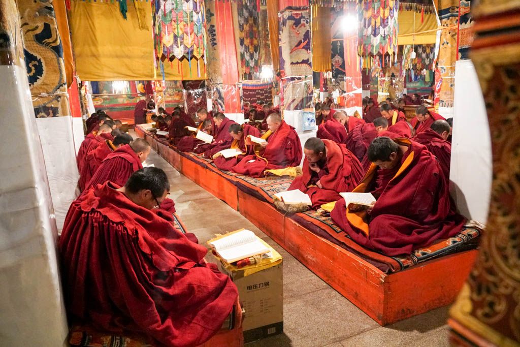 agencia especializada, China, Ganden, gelugpa, Lhasa, monasterio, Tíbet, viaje solo